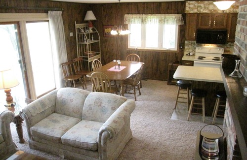 Clear Lake House | The Lake is Calling! Lakefront Cottage Rental on Clear Lake, Indiana