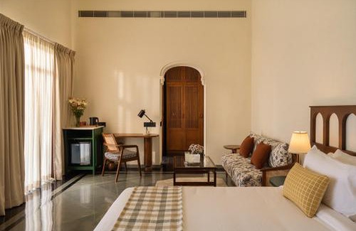 Kumbalam Resort | The Lake Manor