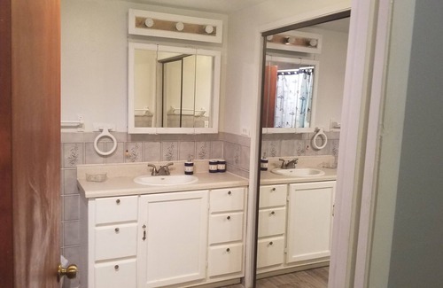 Steinhatchee House | The Lake Retreat of Steinhatchee- Two crown jewels of all Steinhatchee rentals!