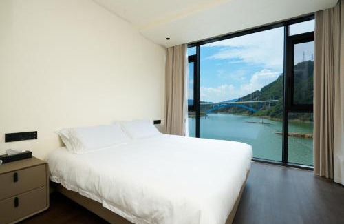 Chun'an House | The Lake View Deyishe Resort in Thousand Island Lake
