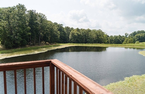 Milltown Cabin | The Lakehouse/Cabin is a Hidden Gem
