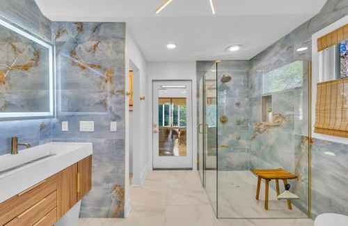 Hendersonville House | The Lakehouse