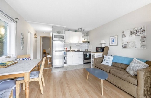 Central Okanagan Condo | The Lakeside Condo with Large Outdoor Space #105