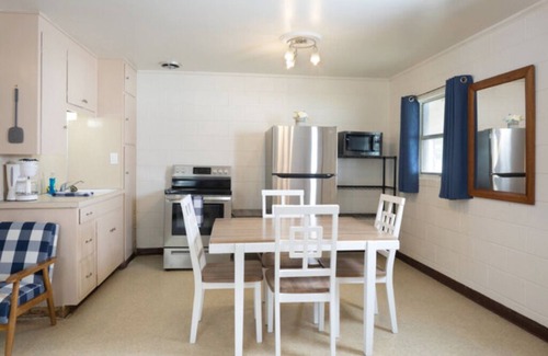 Tow Apartment | The Lakeside Studio 4