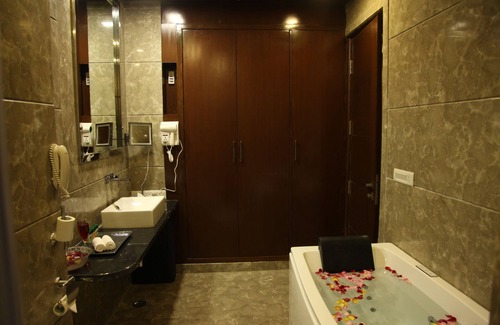 Behror Hotel | The Lal Vilas Hotel & Resort