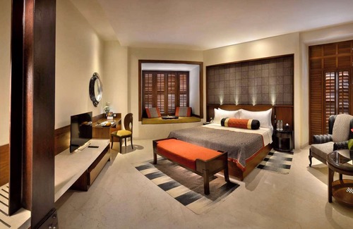 Sealdah Hotel | The LaLiT Great Eastern Kolkata