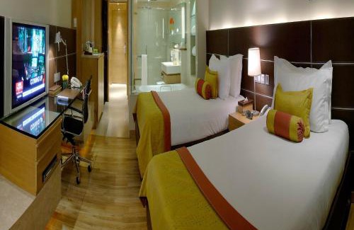Barakhamba Hotel | The LaLiT New Delhi
