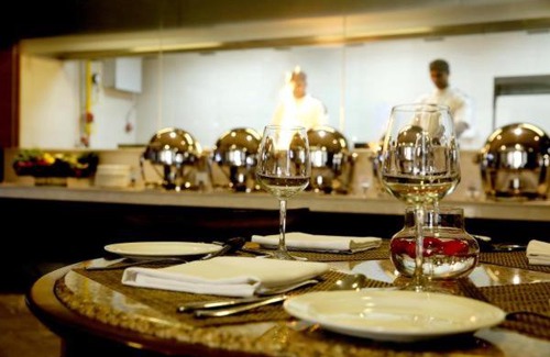 Malviya Nagar Hotel | The Lalit Traveller- Airport hotel