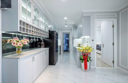 Hang Xanh Apartment | The Landmark 81 Deluxe Apartment Suite