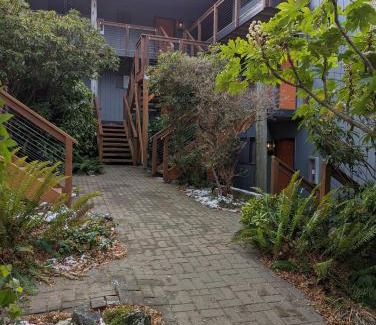 Eastsound Apartment | The Landmark Inn on Orcas Island