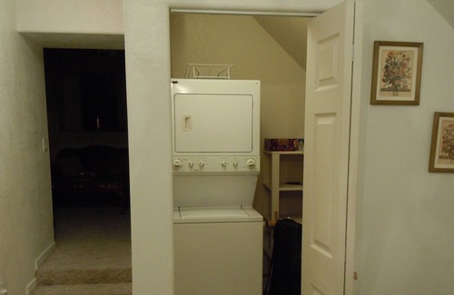 Oracle Apartment | The LANDMARK Western Apartment