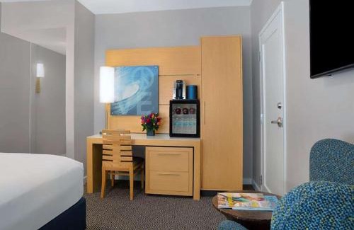 Bay Harbor Islands Hotel | The Landon Bay Harbor-Miami Beach
