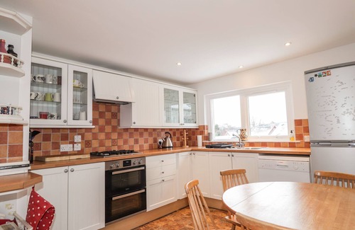 Kingussie Cottage | THE LARCHES, pet friendly, character holiday cottage in Kingussie