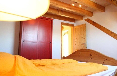 Deggenhausertal Apartment | The large apartment, 80sqm, balcony, 2 bedrooms, max. 8 persons
