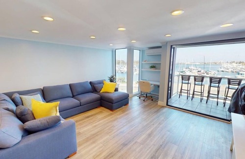 Coronado Condo | The Larkin Lookout - Glorietta Bay Views, Across the Street from the Del & Beach