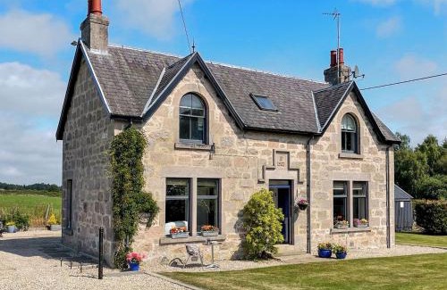 Forres House | The Laurels