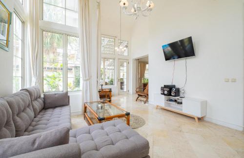 Citaringgul Villa | The Lavana DNS Villa Sentul
