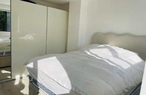 Upper Norwood House | The Lawns Private Rooms in Shared Home