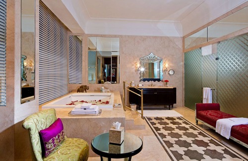 MRC Nagar Hotel | The Leela Palace Chennai