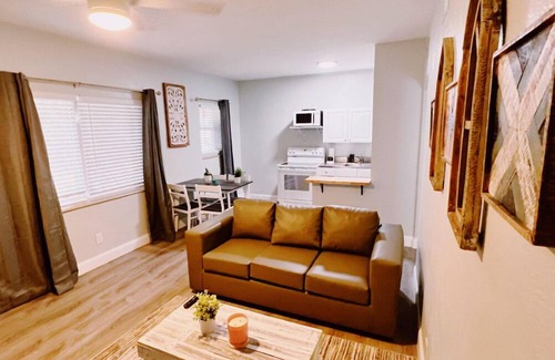 Coral Ridge Apartment | The Leeward Apartments By Lowkl