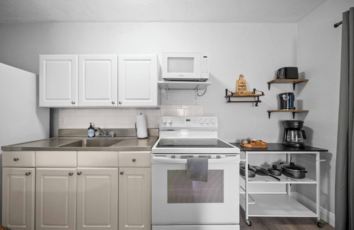 Coral Ridge Apartment | The Leeward Apartments By Lowkl
