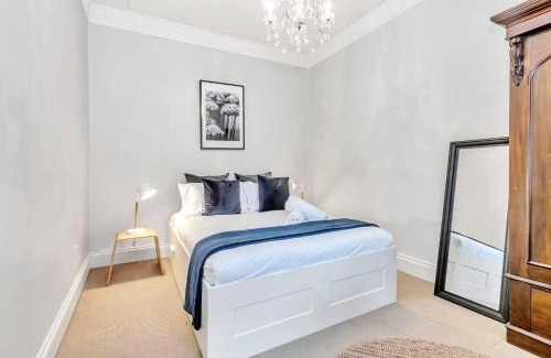 North Adelaide House | The Lemon Tree - Charming Cottage in North Adelaide