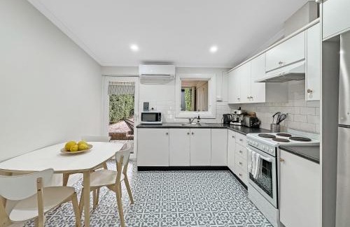 North Adelaide House | The Lemon Tree - Charming Cottage in North Adelaide