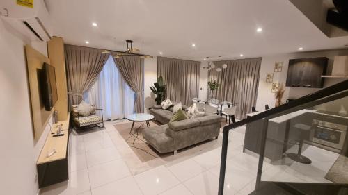 Accra Apartment | The Lennox Suites by Cozy