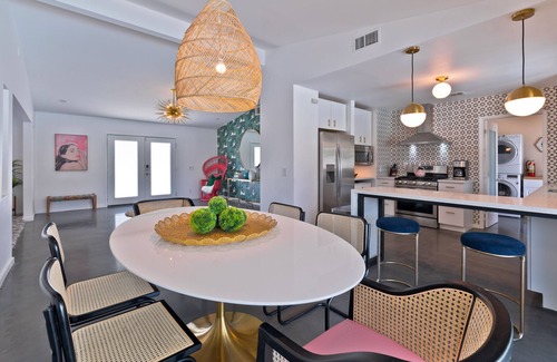 Palm Springs House | ★ The LePalm House ★ Upscale Glam Downtown Retreat