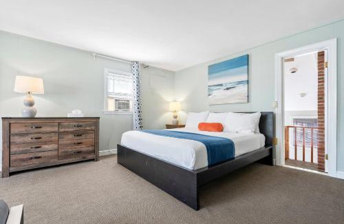 York Beach Hotel | The Lighthouse Inn & Suites