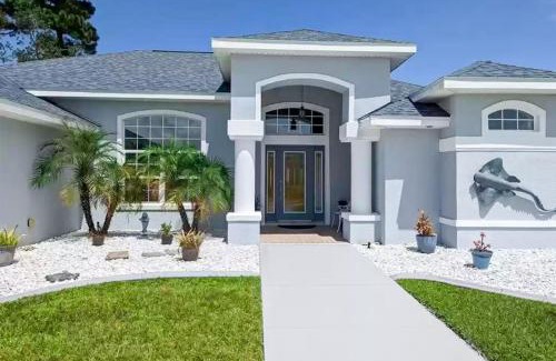 Palm Harbor House | The Lillie Pad