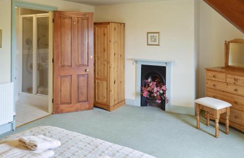 Swanwick House | The Limes