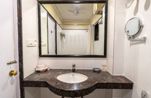 Dharmatala Hotel | The Lindsay