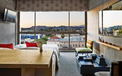 Wilshire Center Hotel | The LINE Hotel LA