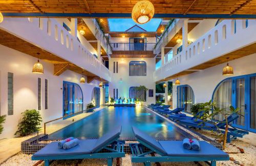 Cam An Hotel | The Linh Coastline Villa