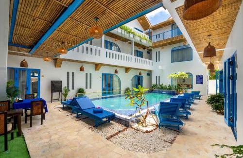 Cam An Hotel | The Linh Coastline Villa