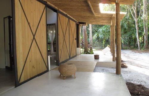 Santa Cruz Cabralia House | The Lion Cottage - Studio Due - Charming Studio in a cozy tropical garden