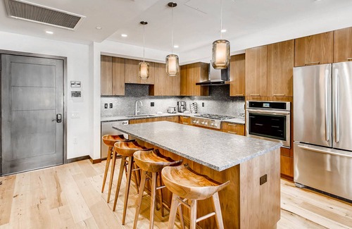 Vail Condo | The Lion Vail - E207
