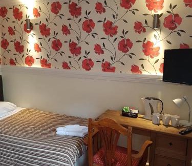 Banbury Hotel | The Lismore Hotel