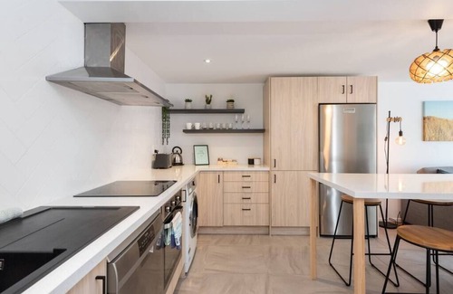 Omanu Apartment | The Little Blue Penguin