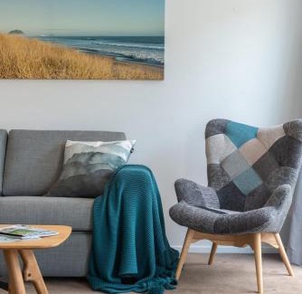 Omanu Apartment | The Little Blue Penguin