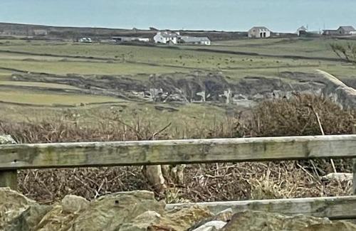 Holyhead Cabin | The Little Boathouse Heated