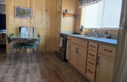 Greer Cabin | The Little Cabin at Aspenglade Greer AZ