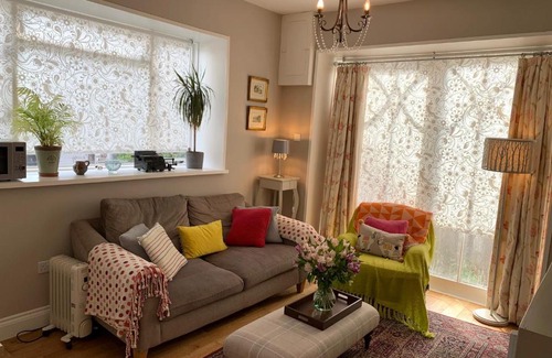 Mochdre House | The Little Coach House in Wales