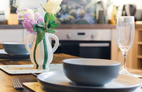 Shrewsbury Apartment | The Little Cygnet