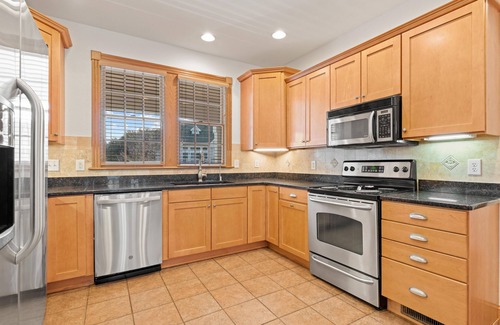 Corolla House | The Little Easy: Private Pool, Hot Tub, Currituck Club