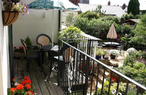Totnes Apartment | The Little Elbow Room
