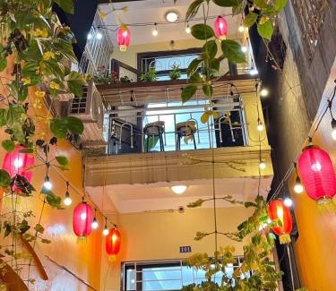 Hoan Kiem Apartment | The Little Ha Noi 5 Bedrooms Large Yard Balcony