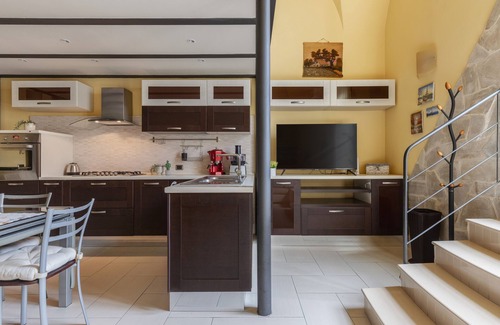 Ognina House | The Little House of Ognina
