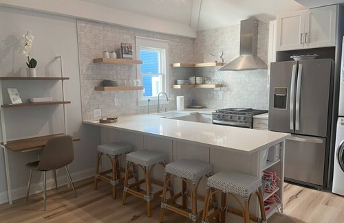 Cape May Cottage | The Little Kahuna at Ohana Beach Club Cottage